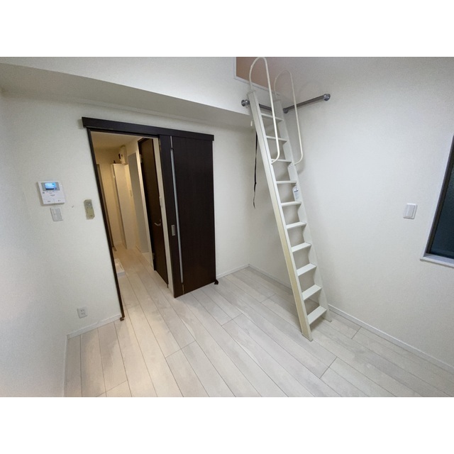 リュミエ妙蓮寺 リビング