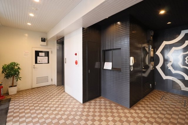 ノイメゾン桜台2階 エントランス