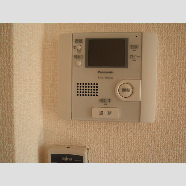 Apartment SARATOGA カラーTVインターホンで来客チェック!