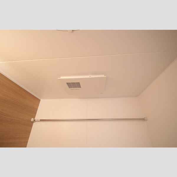 ルーチェオザワ203号室 浴室暖房乾燥機