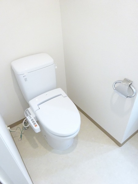 レオーネ金町402号室 トイレ