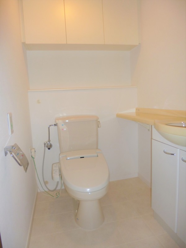 河田町ガーデン１号棟2階 トイレ