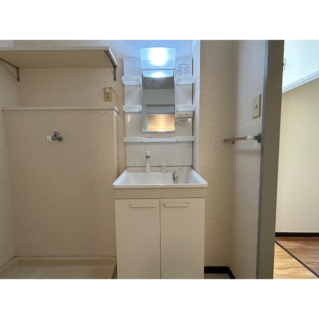 信栄マンション 内観