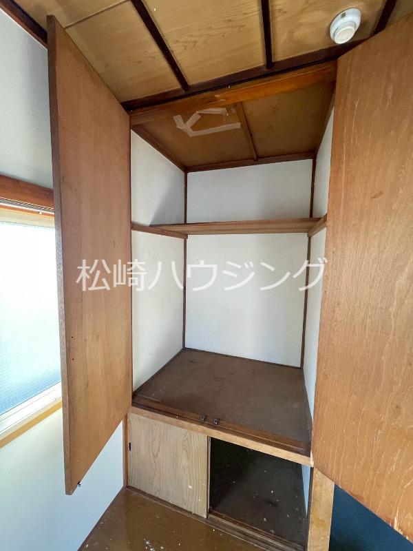 ハイツミハマ2階 収納
