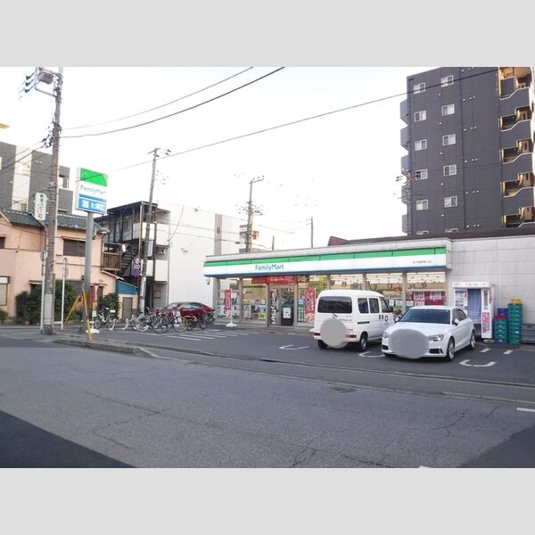 メゾンベール ファミリーマート本千葉駅前東口店　282m