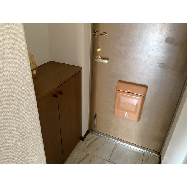 プリンスマンション202号室 玄関