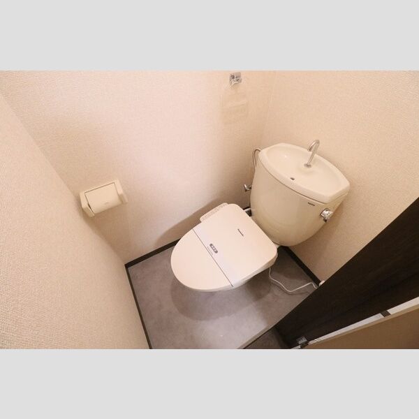 レイクヒルズ373　D 温水洗浄暖房便座