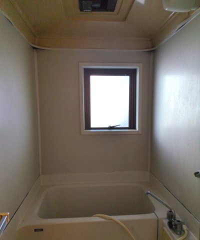 領家レジデンス302号室 クリーニング前の写真です