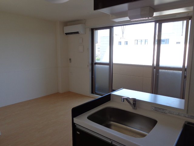 しろくま00205号室 リビング