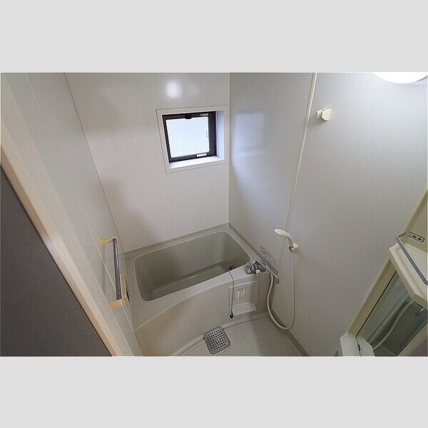 アルカイックシャトー　西館102号室 浴室