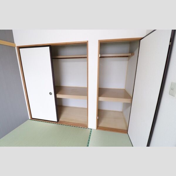 ラ・フランセ　弐番館203号室 和室収納