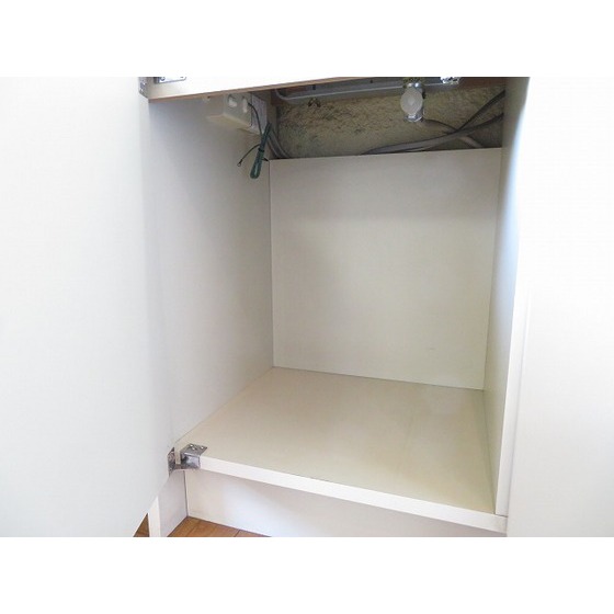 フローラ富士見台 キッチン下収納