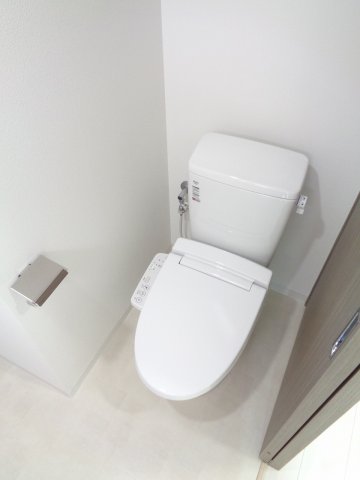 ラフィスタ横浜黄金町503号室 トイレ