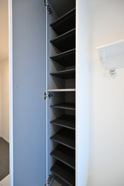 長楽町屋レジデンス3階 靴入