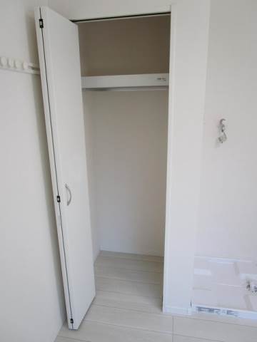 ヒルズ山手Ａ棟2階 収納