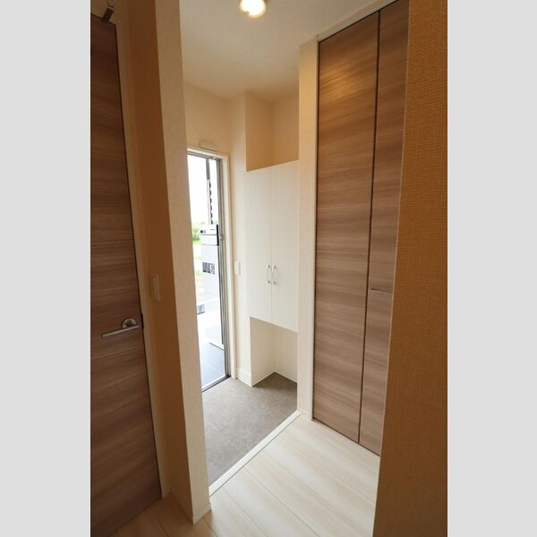 メゾン・ソレイユⅡ 玄関