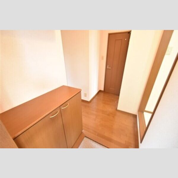 アルファタウン秦野新町　A 玄関