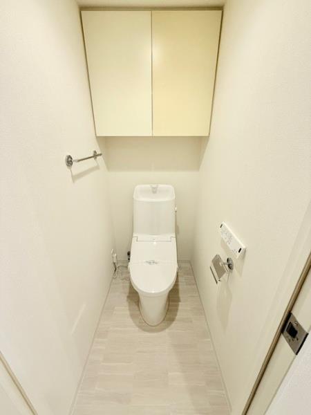 アパートメンツ三田4階 トイレ
