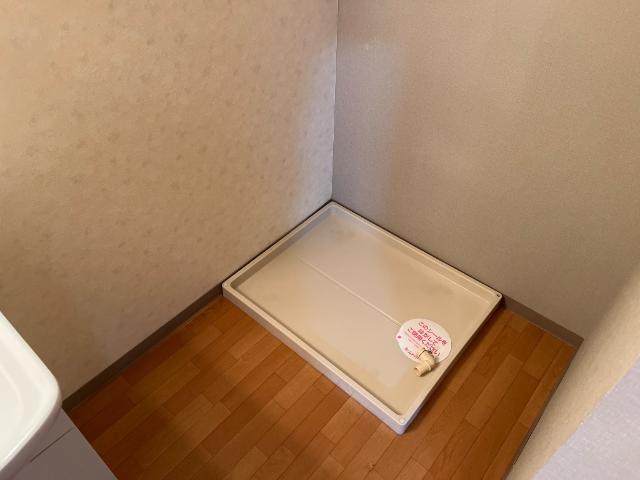 ピアリーハイム201号室 洗濯機置場