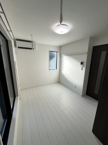 ベイルーム横浜鴨居101号室 寝室