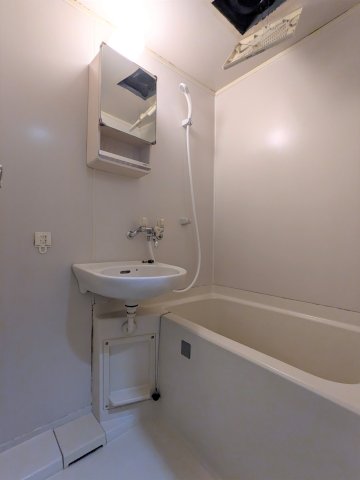 ワイケービー桜台 洗面