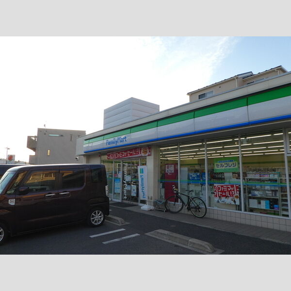 アルコバレーノ ファミリーマート　戸田本町一丁目店
