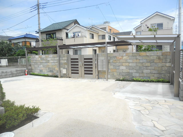 ＰｒｅｍｉｕｍＳｑｕａｒｅ橋本２号棟 エントランス