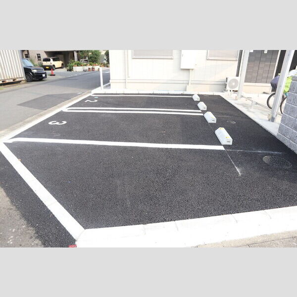 エスポアハイム 駐車場