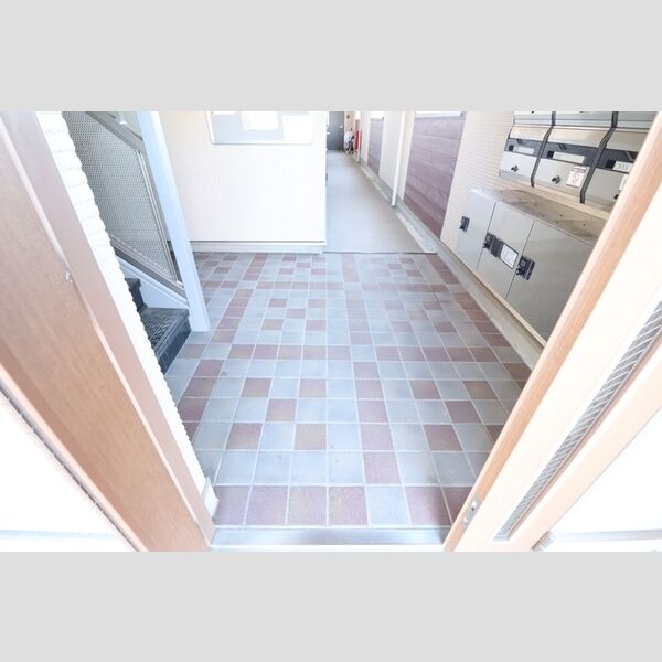 Garden House 三郷　C ロビー