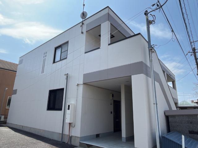 エルミタージュ 外観写真（昼）