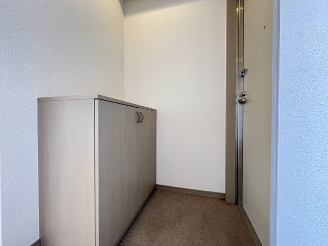 パインリッチ湘南0407号室 玄関