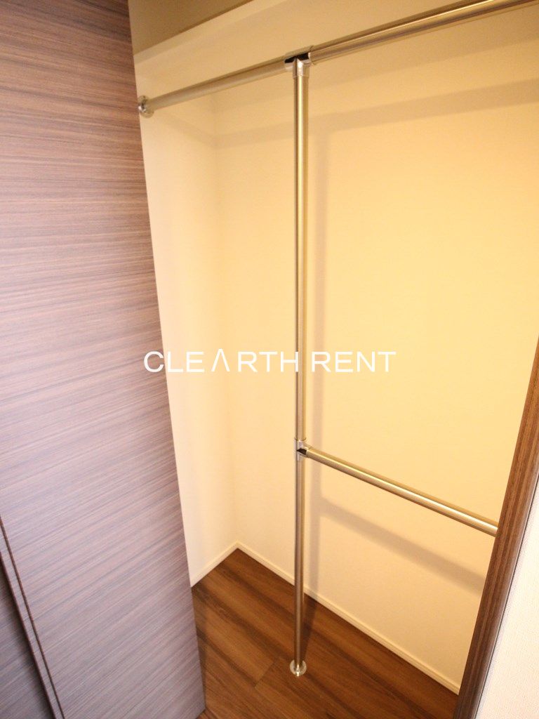 コンシェリア新宿 ＨＩＬＬＳＩＤＥ ＳＱＵＡＲＥ13階 ☆ハンガーパイプ付きクローゼット☆