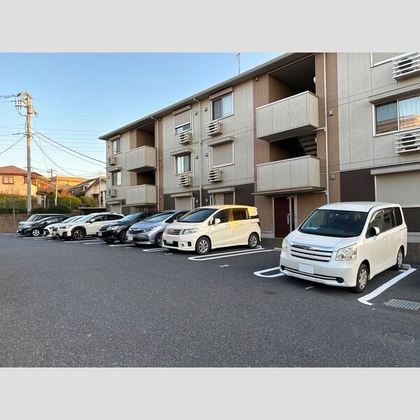 PARK　HILLS　MIYAKO　A105号室 駐車場