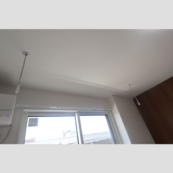パークコート302号室 室内物干し金物