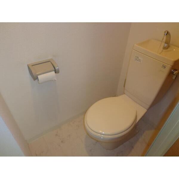 R-STYLE町田107号室 トイレ