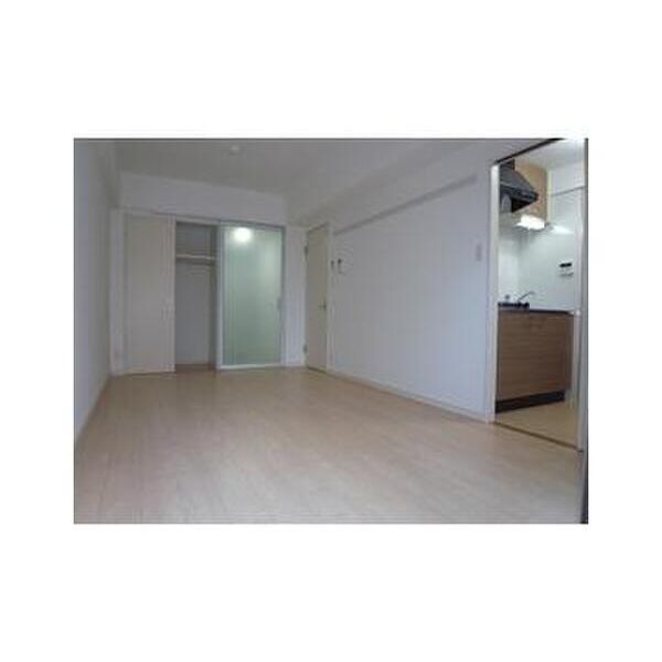 自由が丘カントリー倶楽部201号室 リビング