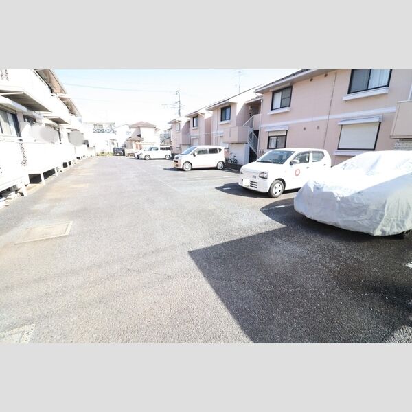 セジュールグランデ　Ⅴ 駐車場