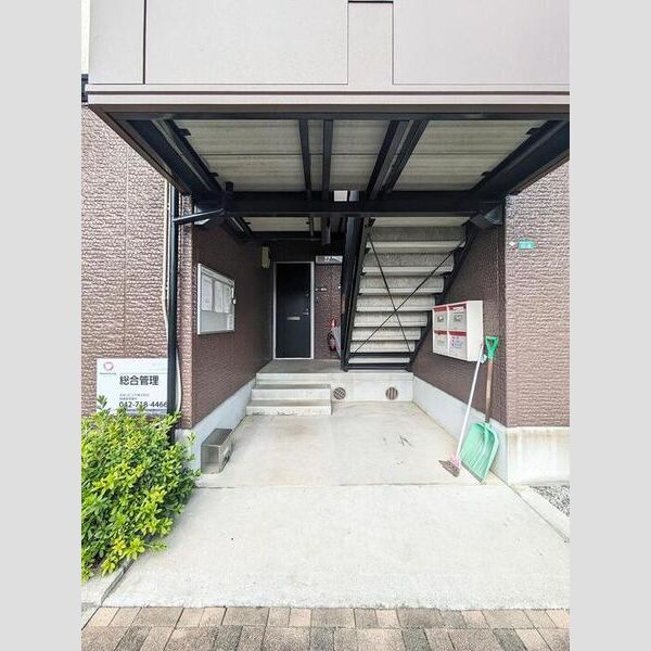 マロンハイツAB エントランス
