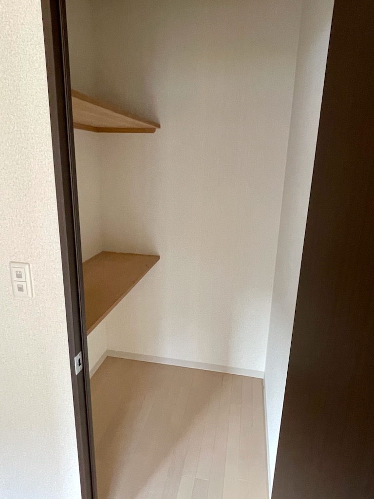 サニーウェル幸樹0102号室 別号室の写真になります。