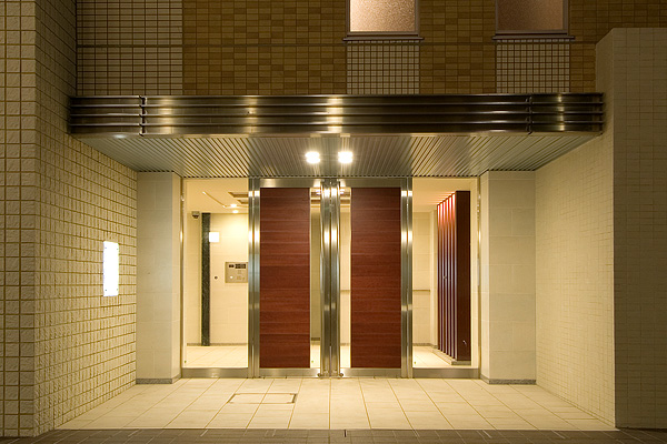 レジディア武蔵小杉2階 エントランス