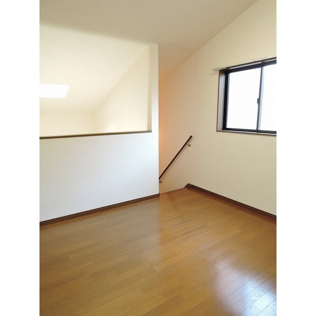 アムール Pine 内観