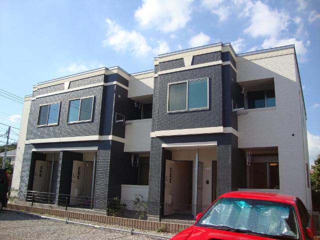 パル・クレシア 外観写真（昼）