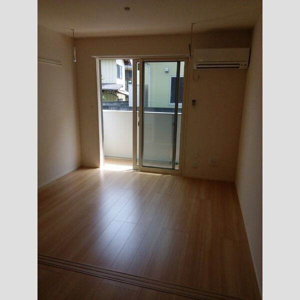 ポルト セレーノ102号室 洋室