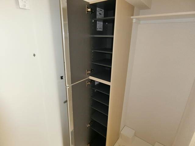 アル・ソーレ青砥1階 シューズボックス