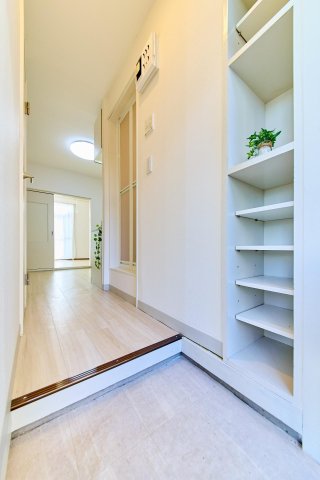 本厚木AXIS103号室 玄関