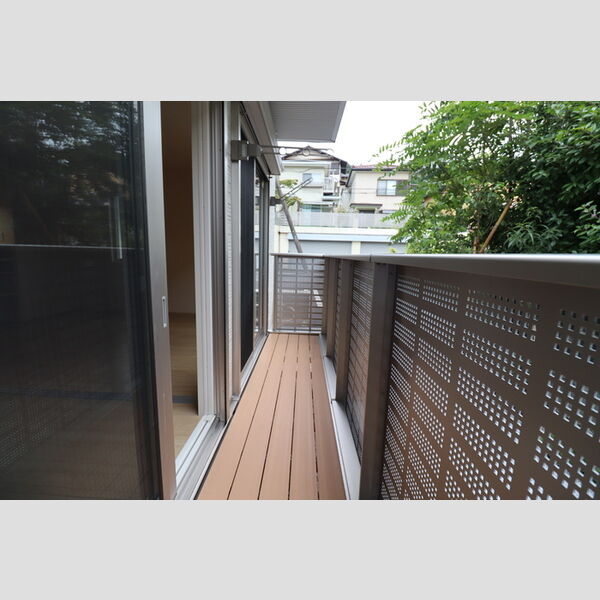 ソレイユ梶山101号室 バルコニー