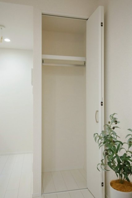 小石川フィエルテ クローゼット※家具・家電・小物はイメージです