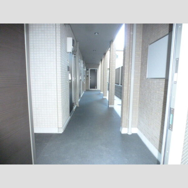 エルヴィータ101号室 ロビー