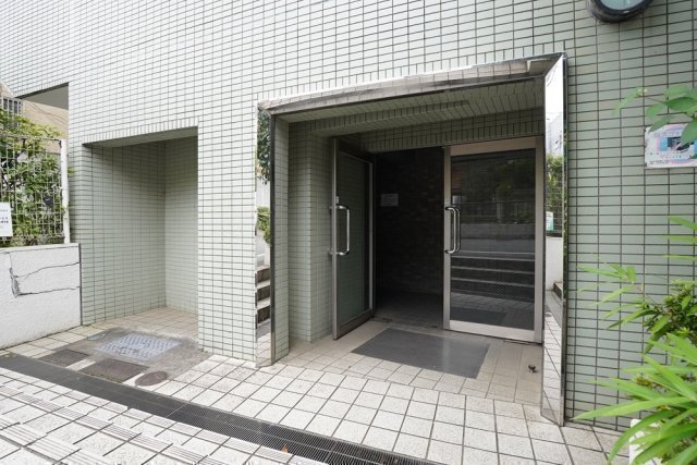 モビーレ等々力303号室 エントランス