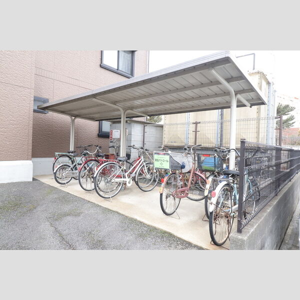 シンヤハンズ　Ⅰ303号室 駐輪場